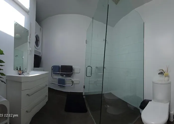Cozy Two Bedroom In Wanaka, Nz * Wanaka