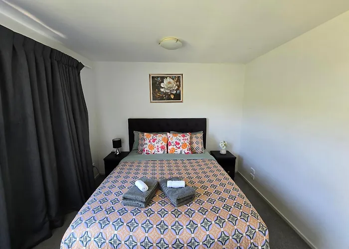 Cozy Two Bedroom In Wanaka, Nz * Wanaka